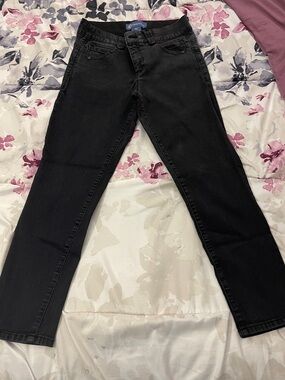 Democracy Women’s Skinny Jeans in Black